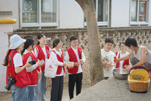 三下乡社会实践｜国际商学院“笃行不怠，振兴有